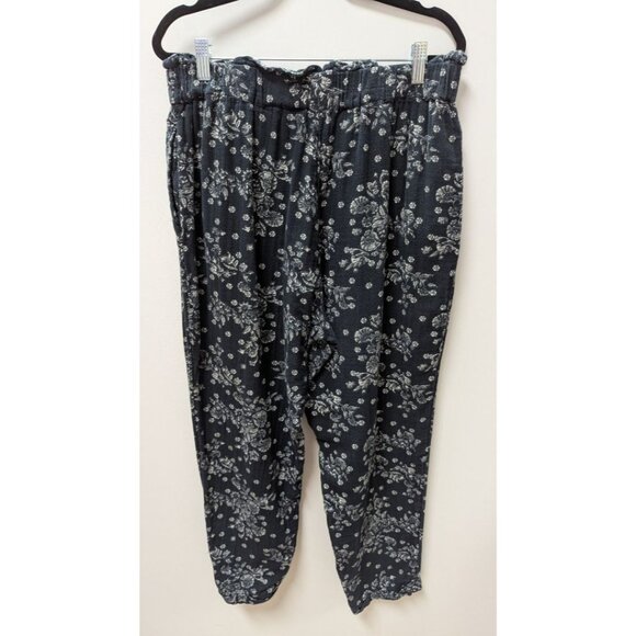 SO Navy/White Floral Casual Pants - Picture 2 of 2